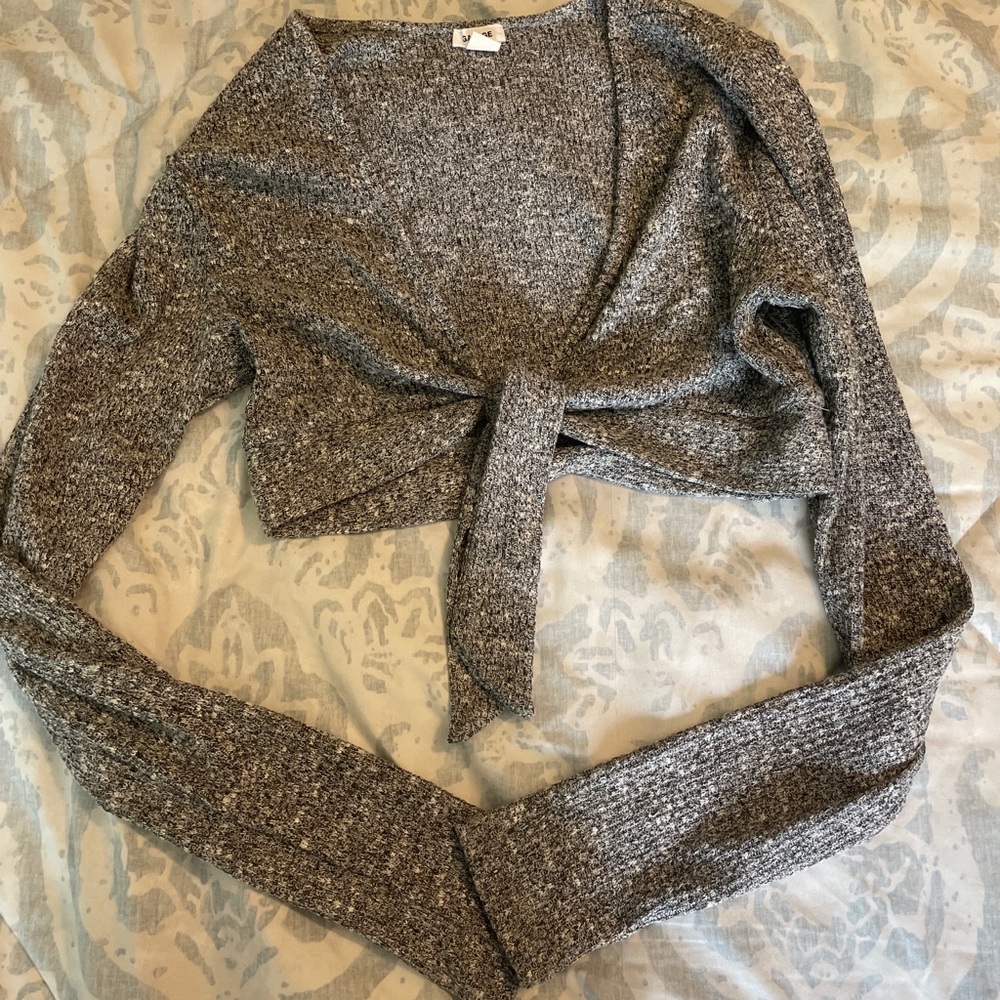 Garage Cropped Lone Sleeve